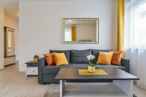 Ltc Apartments Malczewskiego Centrum