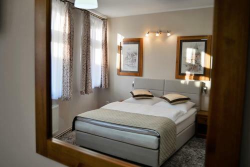 Hotel Karczma Che?mi?ska