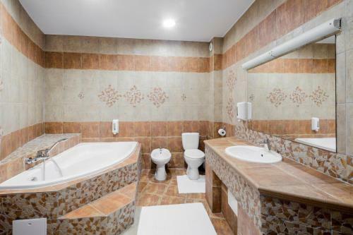 Hotel Karczma Che?mi?ska