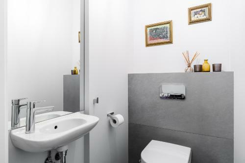 Old Town - River Point By Welcome Apartment