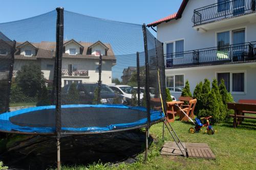 Hostal Dworek Karwia Wiosenna 8