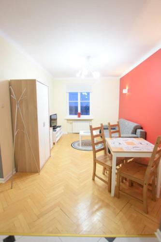 Elegant Apartment Old Town