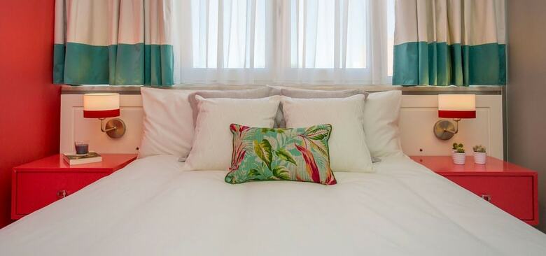 Hostal Chic Flats And Suites