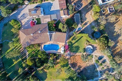 Sambada Villa Sleeps 10 Pool Air Con