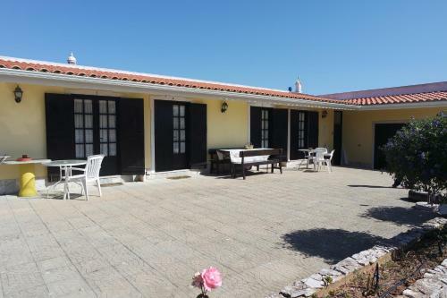 E - Countryside Guesthouse 2 Bed Apartment