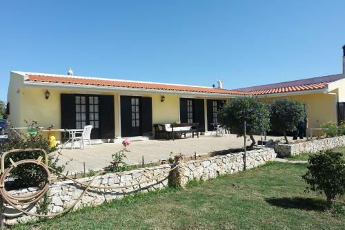E - Countryside Guesthouse 2 Bed Apartment