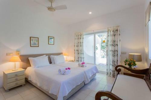 Galvana Villa Sleeps 8 Pool