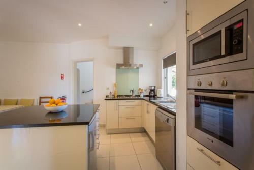 Galvana Villa Sleeps 8 Pool