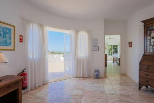 Galvana Villa Sleeps 8 Pool