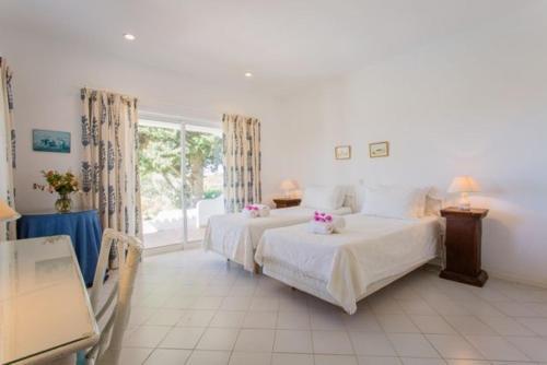Galvana Villa Sleeps 8 Pool