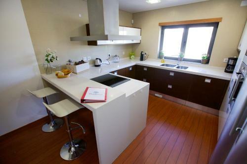 Villa Mastlo Assenta Pt - With Indoor Pool And Ocean View