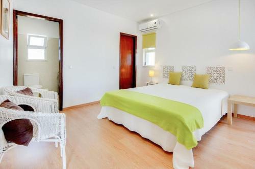 Gale Villa Sleeps 7 Pool Air Con Wifi