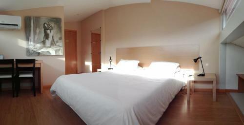 Hostal Penthouse - Low Cost
