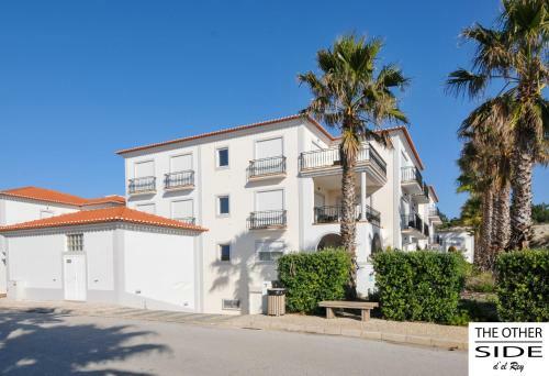 The Other Side D'el Rey Apartment