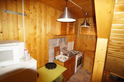 Hostal Pensiunea Poarta Lacului