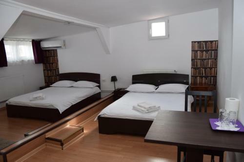 Hostal Vila Ada