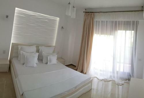 Sophia Sunrise Seaview Mamaia Serviced Apartment