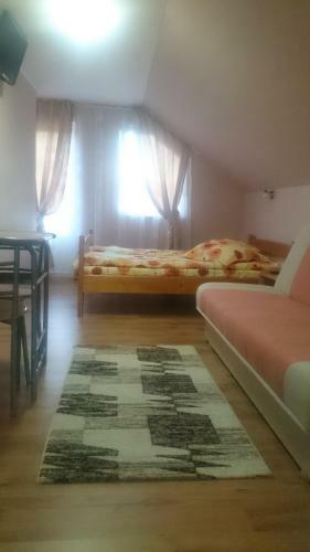Hostal White House