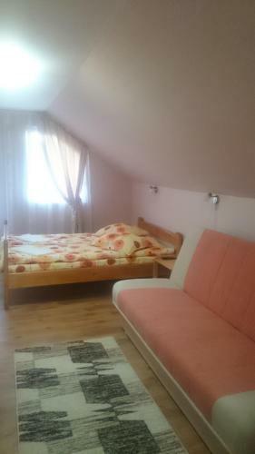 Hostal White House