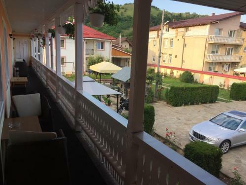 Hostal Pensiunea Flora