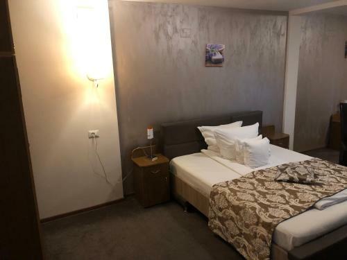Hostal Pensiunea Flora