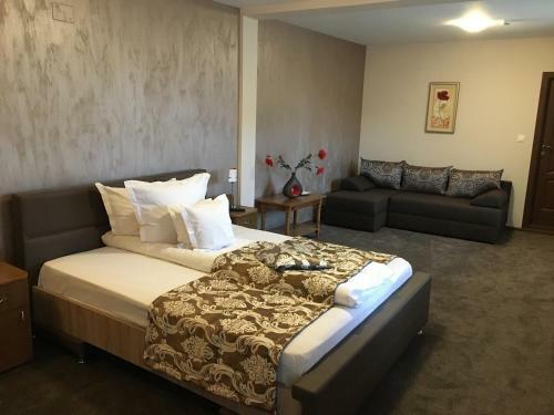 Hostal Pensiunea Flora