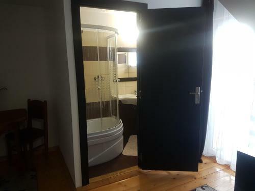 Hostal Pensiunea Silvania