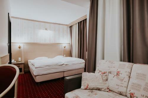 Hotel Lacu Rosu