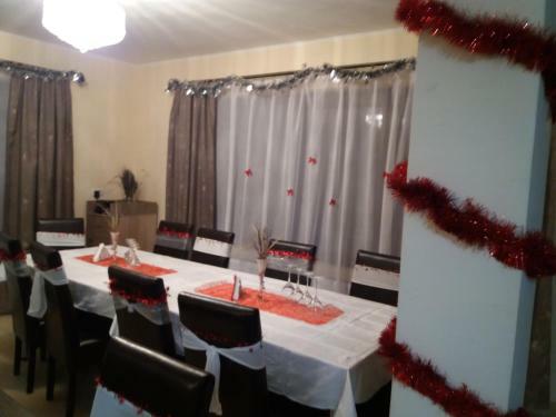 Hostal Pensiunea La Rachitele