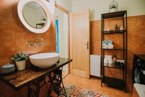 Oriental Touch Apartment