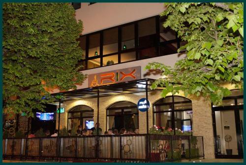 Hostal Pensiunea Rix Rooms