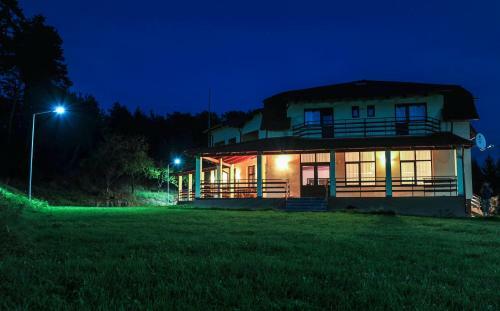 Hostal Rasarit De Soare