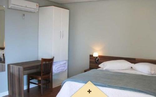 Hotel Jacu�