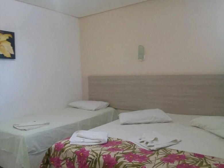 Hostal Pousada Lirios