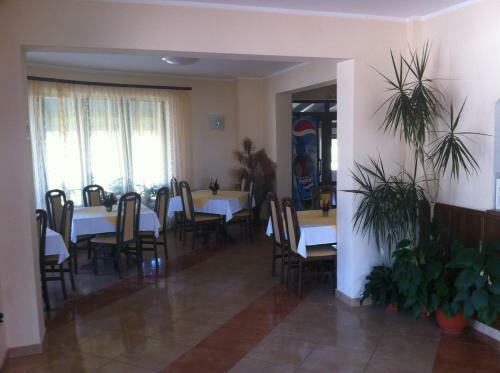 Jrb Hotel
