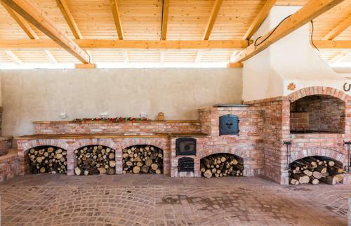 Hostal Dacii Liberi Resort And Spa