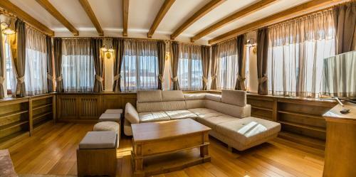 Hostal Dacii Liberi Resort And Spa