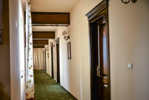 Hostal Popasul Caprioarei