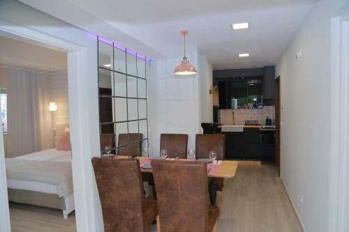 H49 Apartman - Adults Only