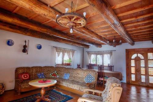 Hostal Casa Din Piatra