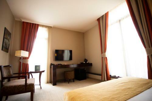 L`art Hotel Carei
