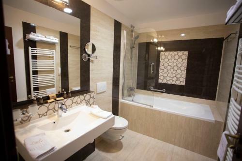L`art Hotel Carei