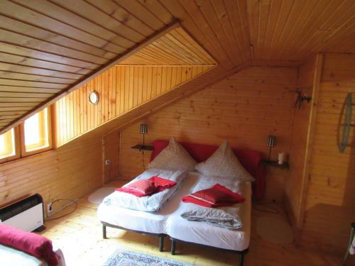 Bed & Breakfast Pensiunea Mada Paradiso