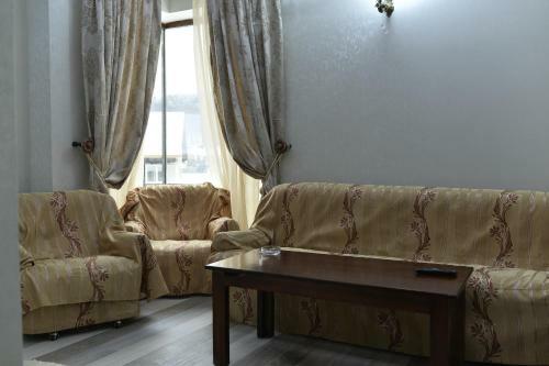Hostal Edy's Royal Predeal
