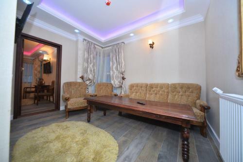 Hostal Edy's Royal Predeal