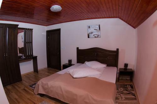 Hostal Pensiunea Roberto