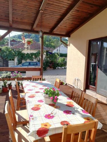 Hostal Pensiunea Adicris