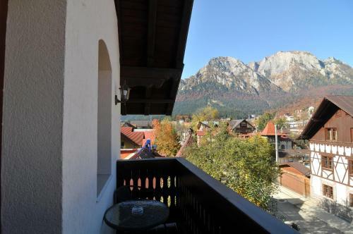 Hostal Pensiunea Manidum