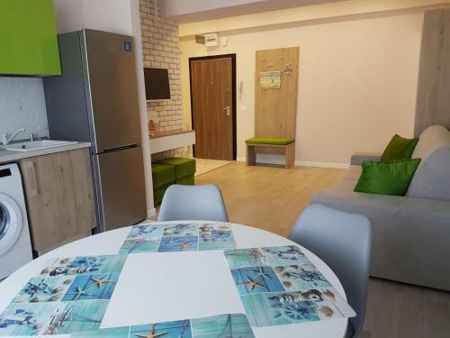 Summerland Sunrise Apartments