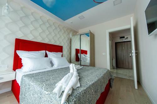 Summerland Sunrise Apartments